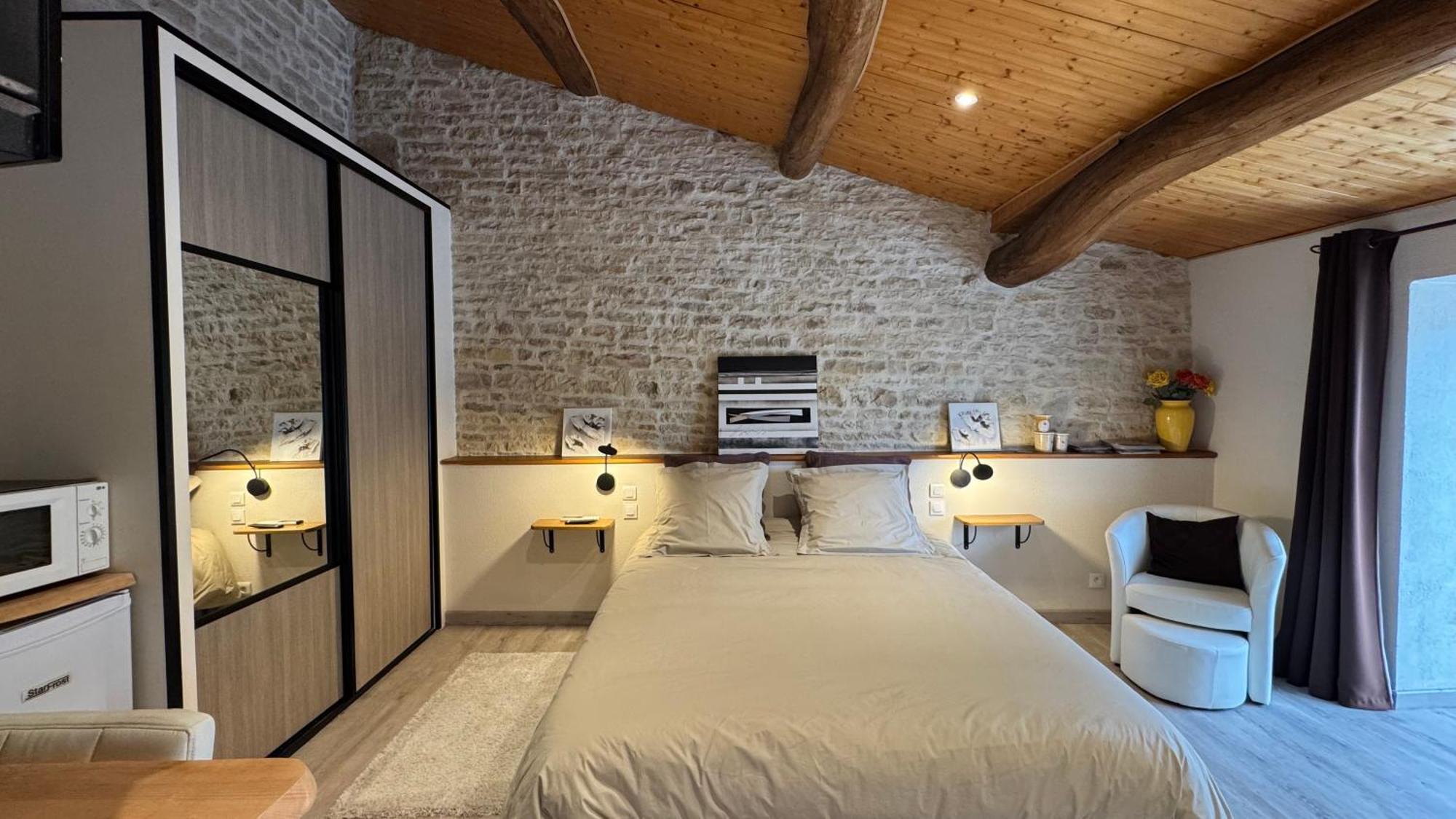 Chambres D'Hotes Les Rozieres Le Bourdet Buitenkant foto